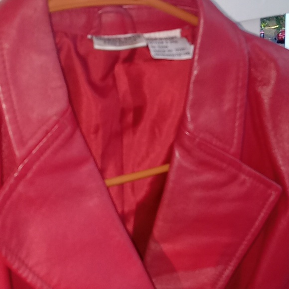 Jacket - Picture 5 of 6